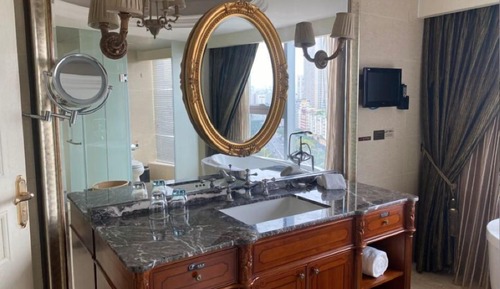 City Twin Room, City View