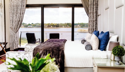 Presidential Suite, Lake View
