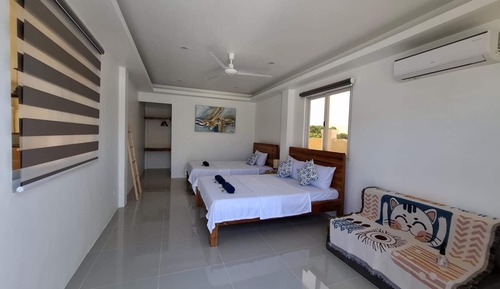 Deluxe Twin Room, 2 Queen Beds, Mountain View