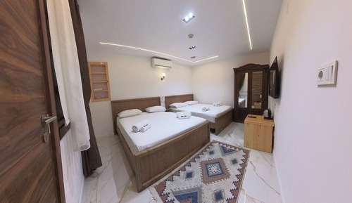 Economy Quadruple Room