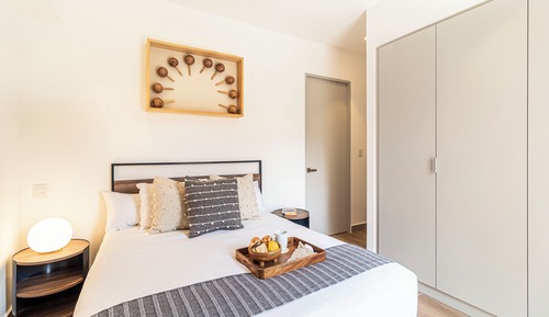 Superior one Bedroom Apartment