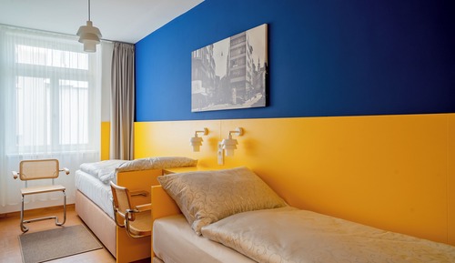 Classic Room, 2 Twin Beds, Courtyard View