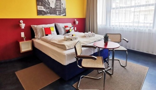 Comfort Room, 1 Queen Bed, Balcony, City View