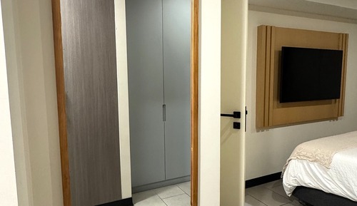 Business Apartment, 1 Bedroom, Housekeeping, Executive Level