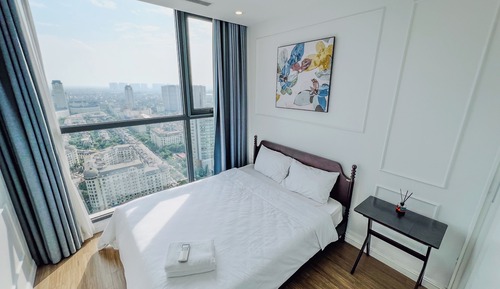 Deluxe Apartment, 2 Bedrooms, Balcony, City View, High Floor (15th floor above)