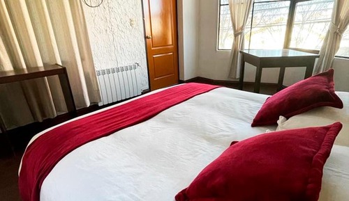 Double Room, 1 King Bed, Private Bathroom, City View