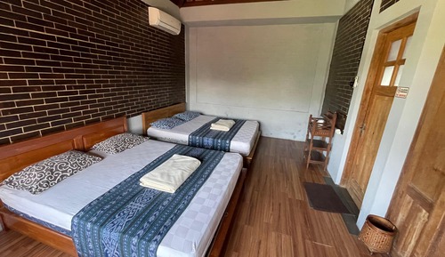 Deluxe Quadruple Room, Balcony