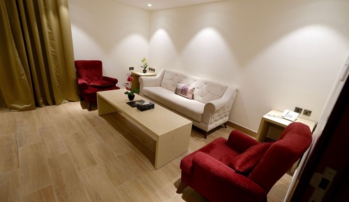 Deluxe Suite