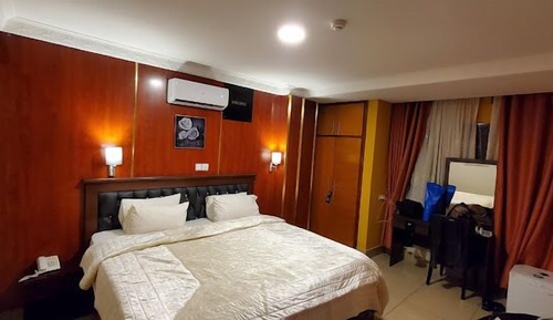 Premium Room