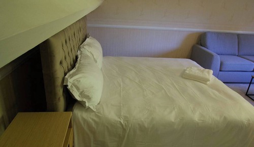 Superior Room, Garden View (Not Pet friendly)