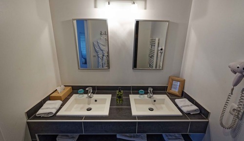 Suite Luxe, spa, jacuzzi, sur jardin privatif, Vue mer, Anael