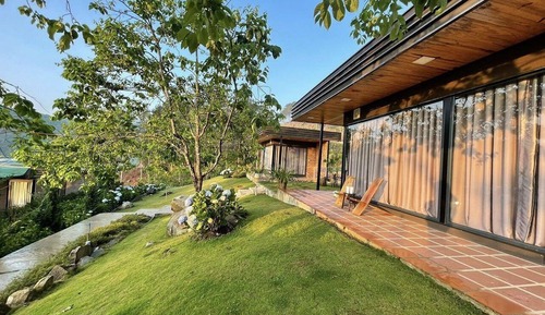 Chalet, Garden View