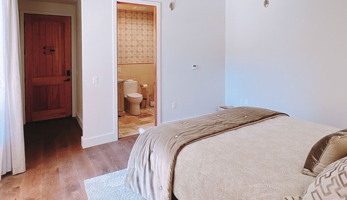Deluxe Single Room