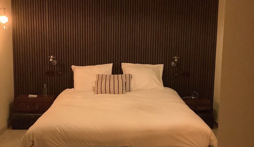 Panoramic Room