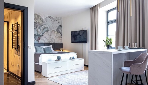 Family Studio Suite