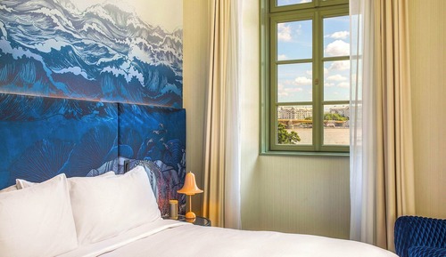 Premium Room, 1 King Bed (Danube View)