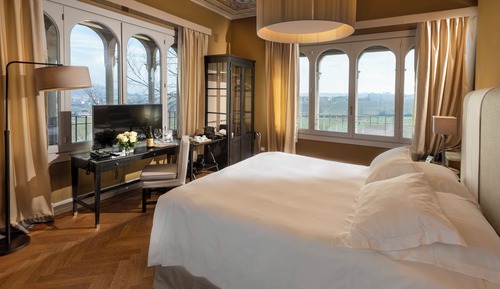 Panoramic Suite