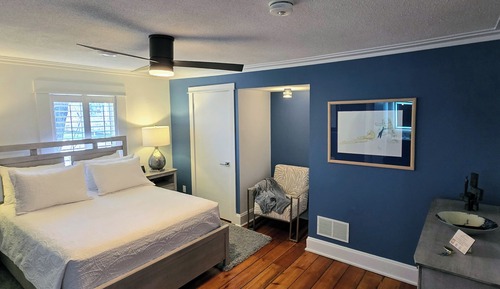 Signature Room, Non Smoking