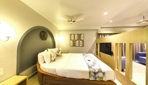 Royal Cottage