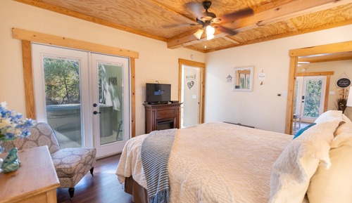 Duplex, Private Bathroom, Courtyard View (Garden Suite)