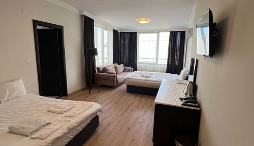 Deluxe Quadruple Room