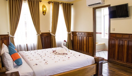 Deluxe Double Room, City View