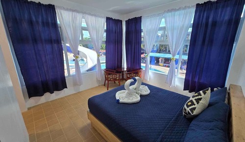 Honeymoon Condo, 1 Queen Bed, Non Smoking, Pool View