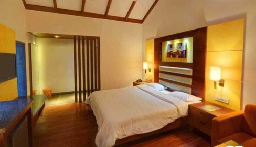 Executive Cottage