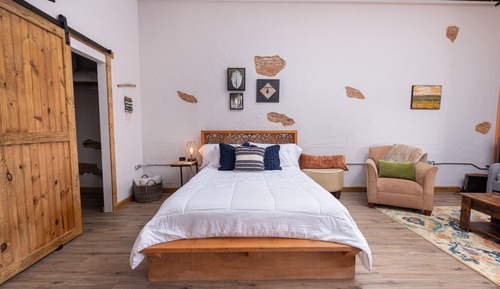 Hartwell Suites - Suite 1