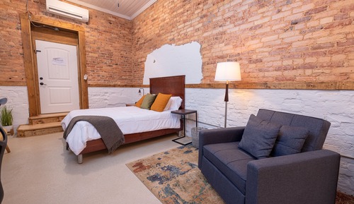 Hartwell Suites - Suite 6