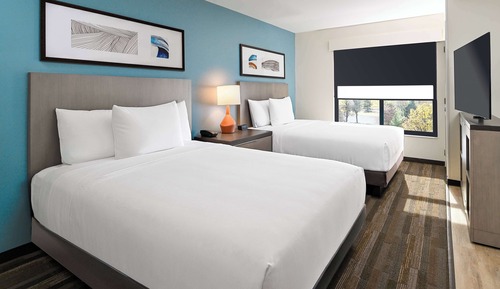 Studio, Kitchen (2 Queen Beds, Shower)