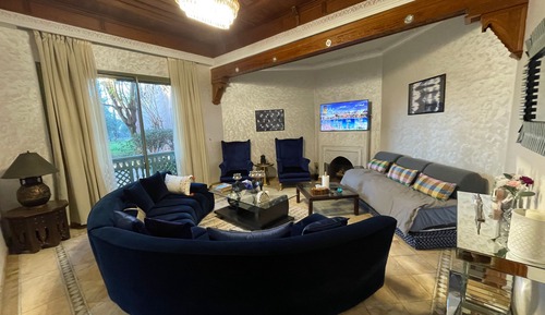 Deluxe Apartment