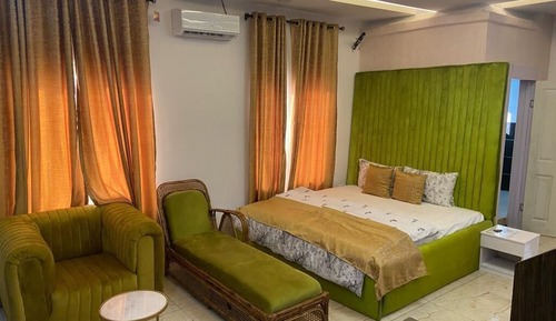 Deluxe Single Room