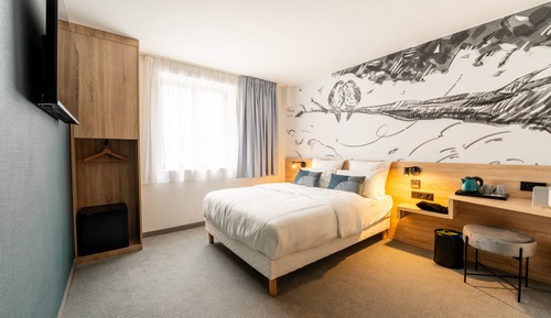 Deluxe Room, 1 Queen Bed