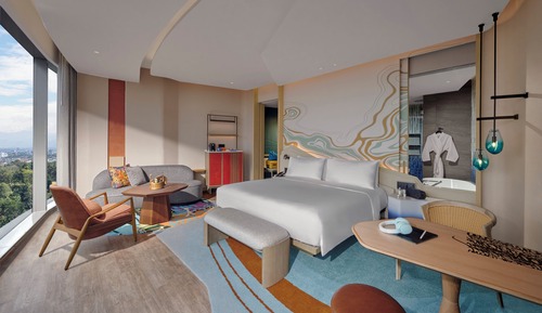 Suite, 1 King Bed, City View