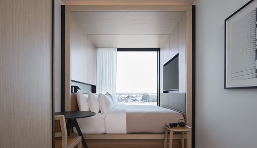 Standard Room, 1 King Bed