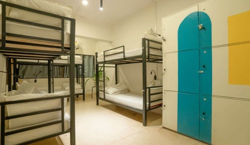 6 Bed Mixed Dormitory