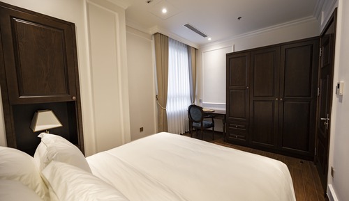 Executive Studio Suite