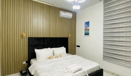 Luxury Apartment, 2 Bedrooms, Hot Tub, Ocean View