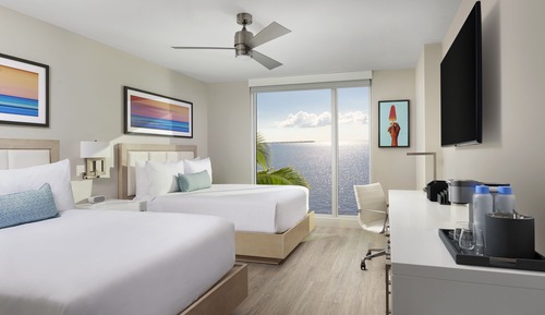 Sunsuites Three Bedroom Harbor View (Accessible)