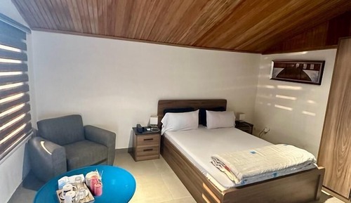 Economy Studio