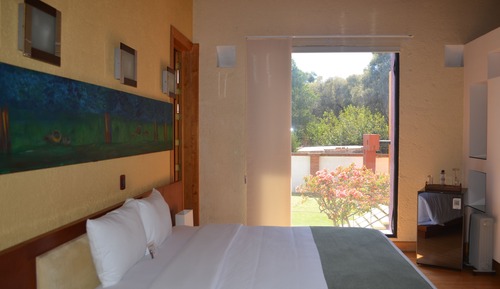 Deluxe Suite