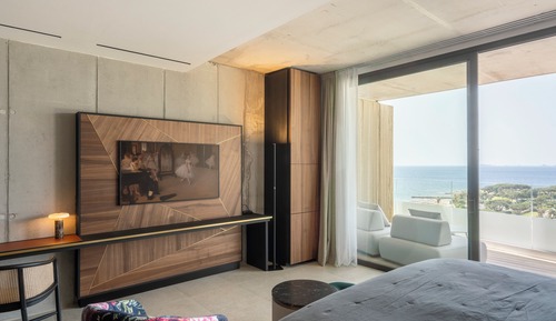 Superior Suite