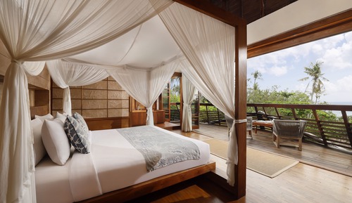 5 Bedroom Beachfront Pool Villa