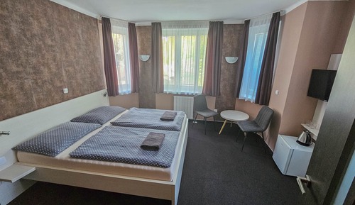 Basic Double Room