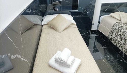 Exclusive Triple Room