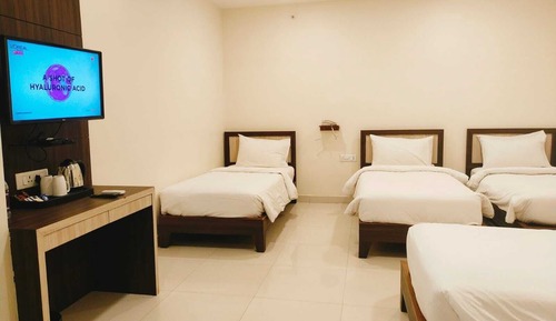 Luxury Shared Dormitory