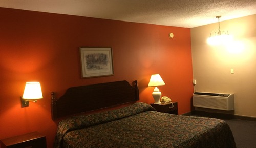 Room, 1 King Bed, Smoking