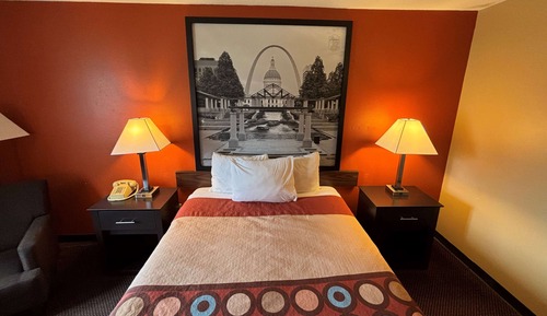 Standard Room, 1 Queen Bed