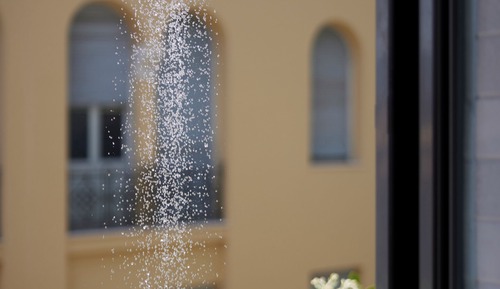 Chill Room with balcony shower